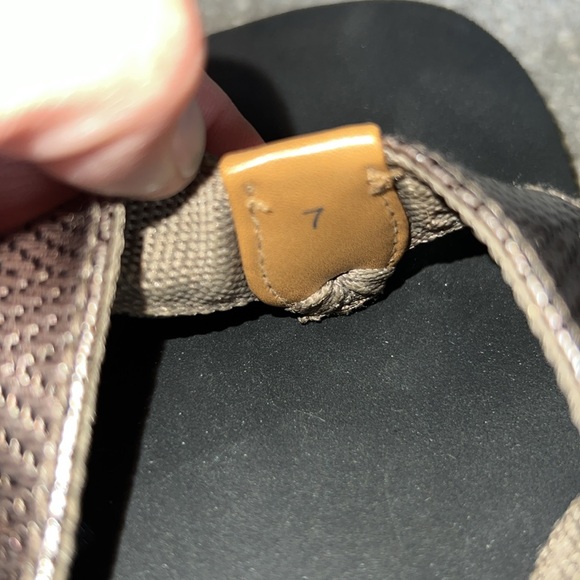 Yellow Box Flip Flops - Picture 4 of 6